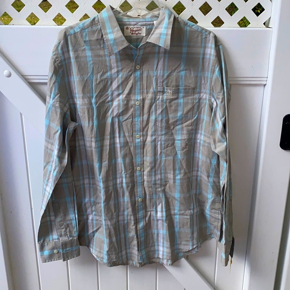penguin long sleeve button down size: XL